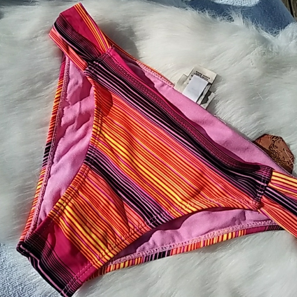 ❗3/$18❗🍁 striped Mudd bottom